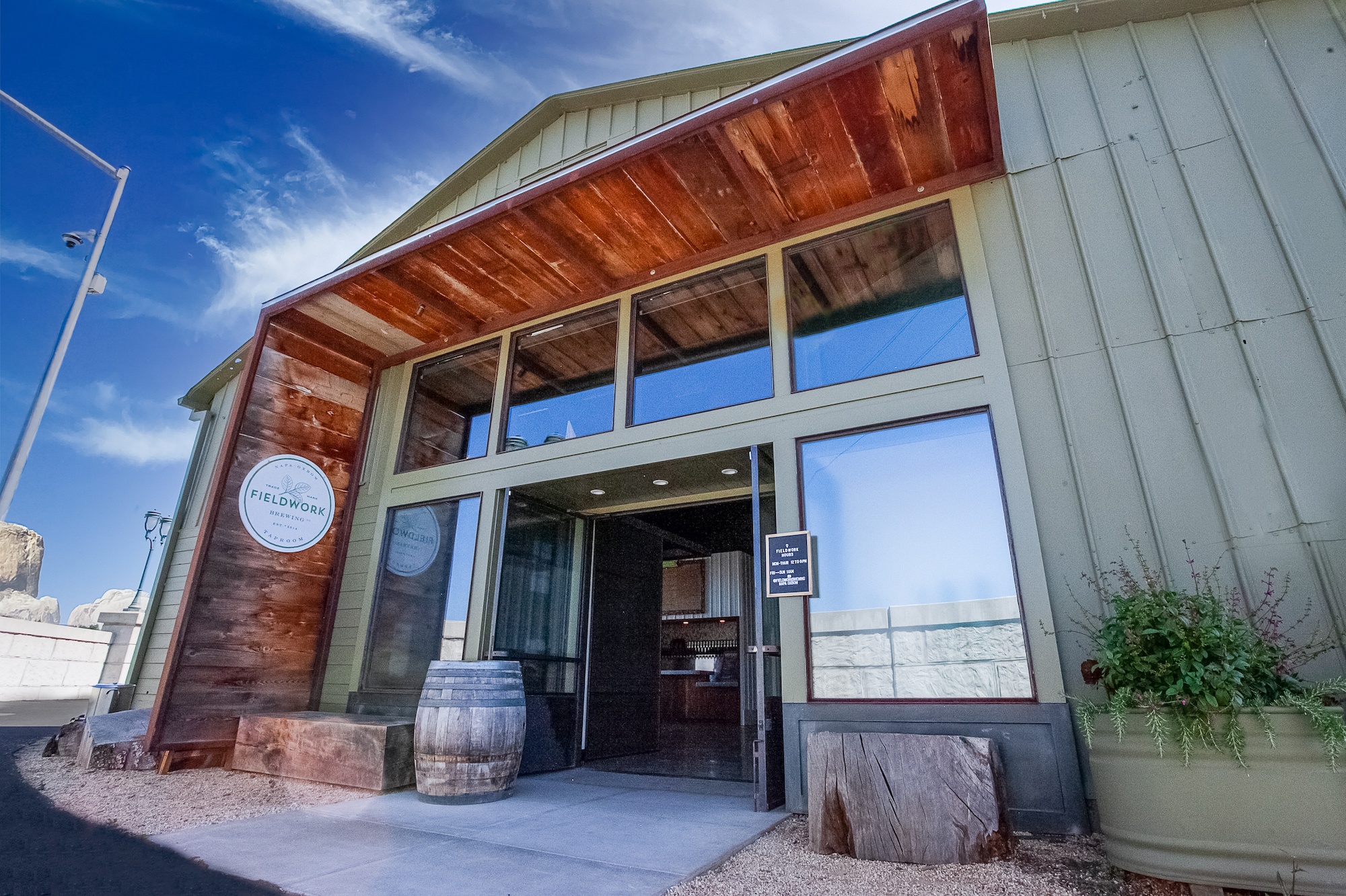 Fieldwork Brewing Opens New Napa Valley Location w/ Outdoor Beer Garden & Large Capacity Taproom at Oxbow Public Market Annex!