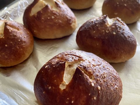 “Asteroid Pretzel Balls” Beer Pretzel Recipe