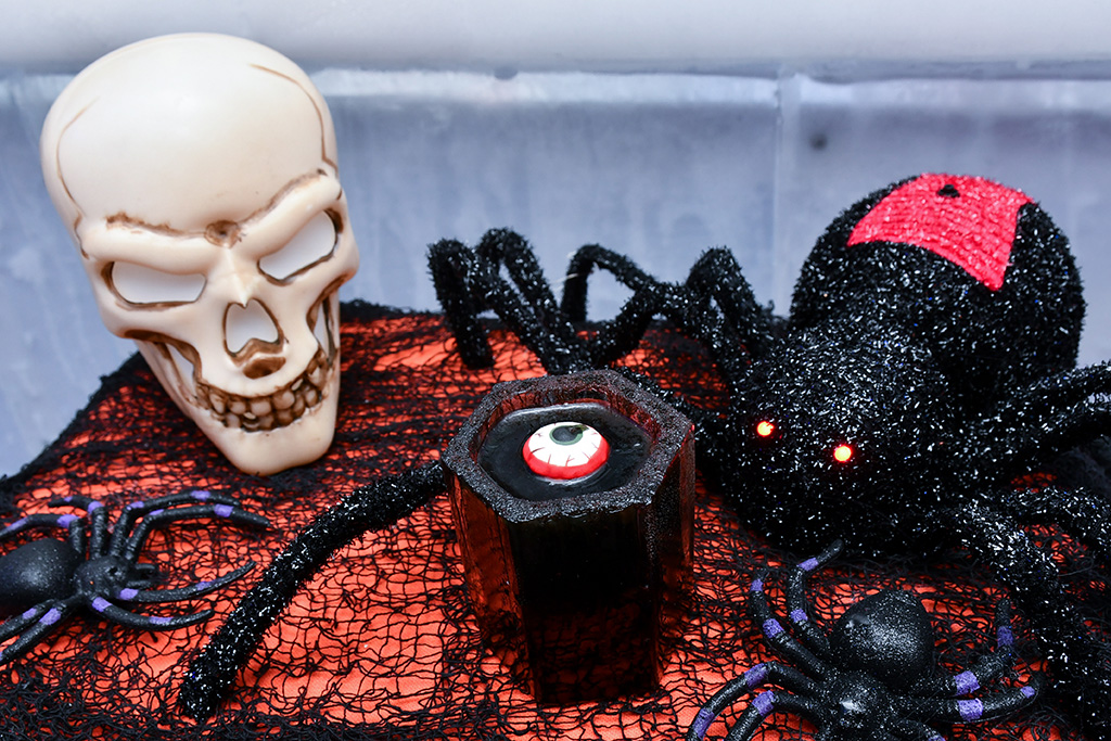 Minus5° ICEBAR Announces Halloween-Themed Black Widow Cocktail